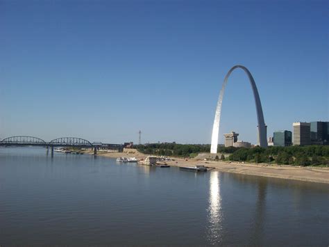 St Louis Arch; Mississippi River, St. Louis, Missouri | Saint louis arch, St louis, Mississippi ...