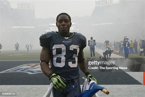 Seattle Seahawks Deion Branch Photos and Premium High Res Pictures ...