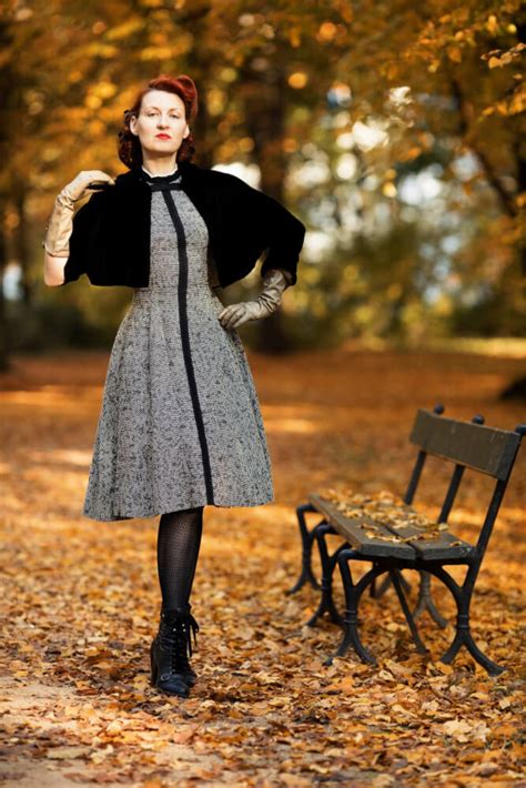 How to wear 1950s clothing in Autumn - It's Beyond My Control