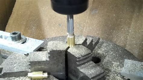 CNC thread milling - YouTube