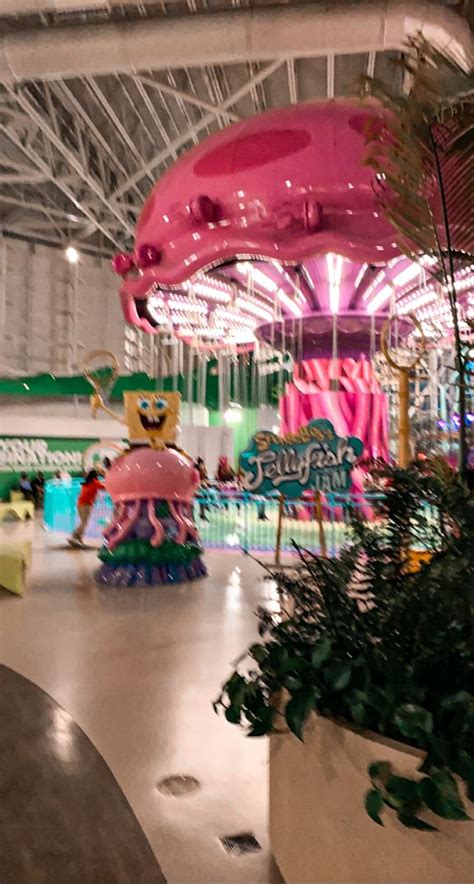 spongebob in 2024 | Mall of america, American dream, Summer aesthetic