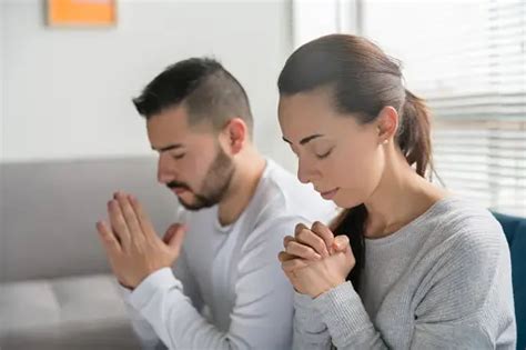 Couple Praying Pictures | Download Free Images on Unsplash