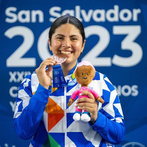Salvadoran female karate takes the bronze medal - Time News