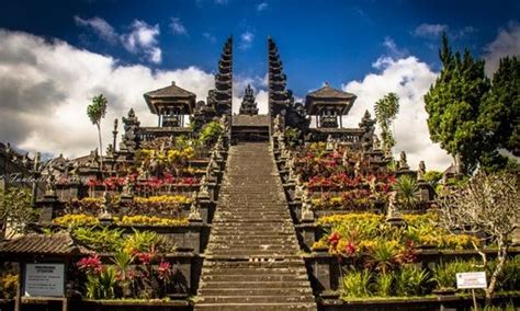 The biggest and oldest temple in Bali - Besakih Temple, Karangasem Traveller Reviews - Tripadvisor