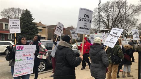 3 Chicago Public Schools Expected To Strike Wednesday Evening | WBEZ Chicago