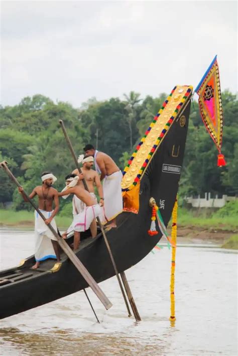 Onam Special Aranmula Boat Race at Pathanamthitta, Kerala - Kuntala's Travel Blog