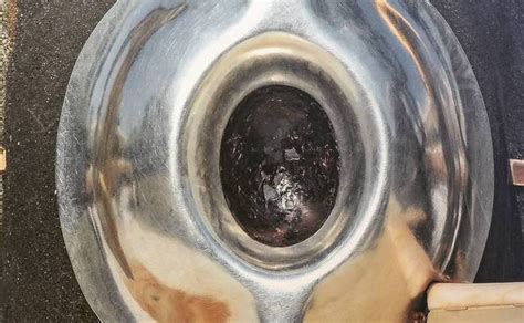 Hajar al-Aswad (The Black Stone) - IslamicLandmarks.com