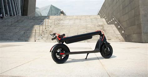 How to Fold an Electric Scooter? Step-By-Step Guide