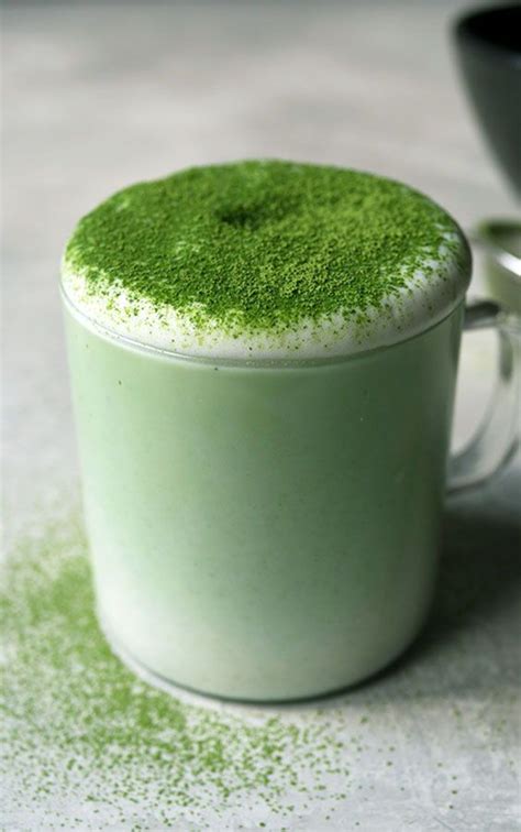 Matcha Latte - How to make matcha green tea latte at home #matcha #greentea Matcha Drink, Matcha ...