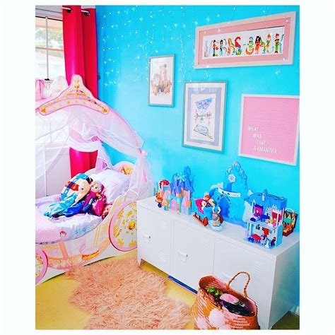 Frozen 2 Bedroom | Disney home, Toddler bed, Home