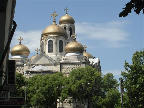 Zlatni Piasaci : Varna Cathedral