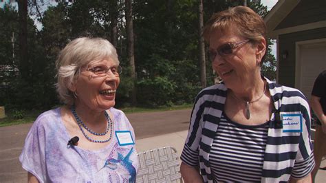 Switched-at-birth women are guests at reunion | kare11.com