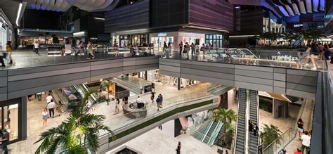 Best shopping malls & areas in Miami - January 2024