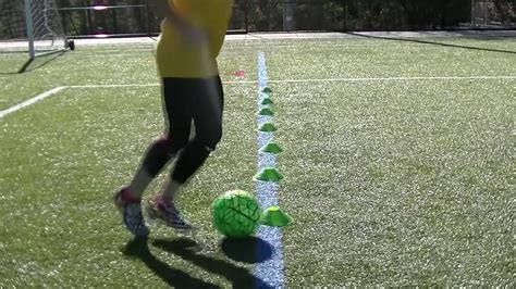 Soccer cone dribbling for beginner players - YouTube