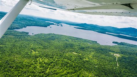 Moosehead Lake/Greenville - Penobscot Island Air