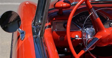 Classic Car Restoration Tips for Beginners