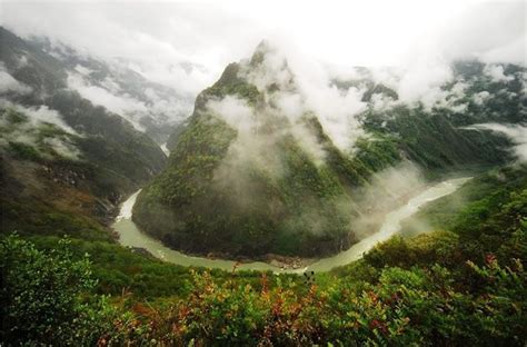 Yarlung Tsangpo Grand Canyon | Best places to travel, Places to travel, Grand canyon