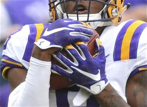 Photo: Here's The LSU Football Gloves For This Season