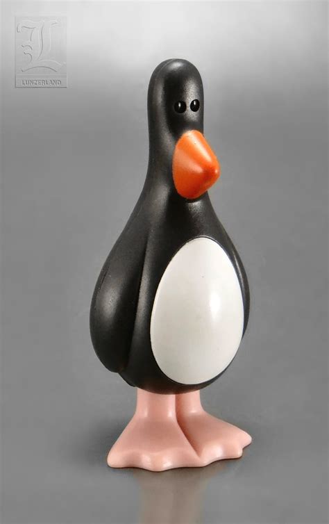 Wallace & Gromit - the CRIMINAL PENGUIN from The Wrong Trousers - KFC Kids Meal Toy - a photo on ...