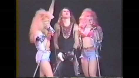 Mötley Crüe Live in Tacoma - Wild Side (10/15/1987) HD - YouTube