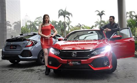 HONDA CIVIC HATCHBACK TURBO | ANTARA Foto