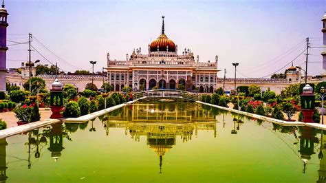 Chhota Imambara - History, Architecture, Timings, Ticket Price, Built By | Adotrip