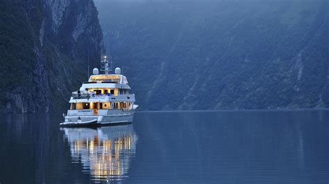 YACHT OWNERSHIP - LEARN ABOUT OWNING A YACHT