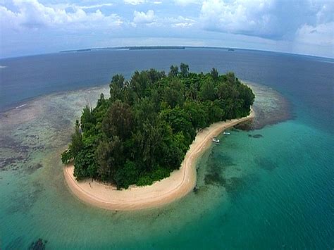 Private Islands for rent - Lissenung Island Resort - Papua New Guinea ...