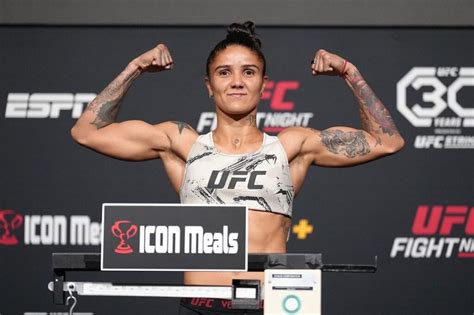 Is Istela Nunes Related To Amanda Nunes? Family, Ethnicity