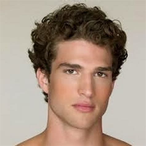 Lena Hoschek: Guidelines and Suggestions for Curly Hair Styles in Men