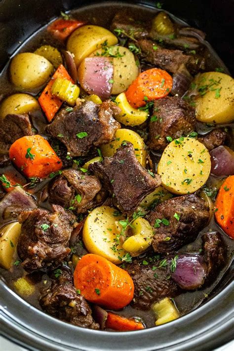 Easy Slow Cooker Beef Stew - Jessica Gavin