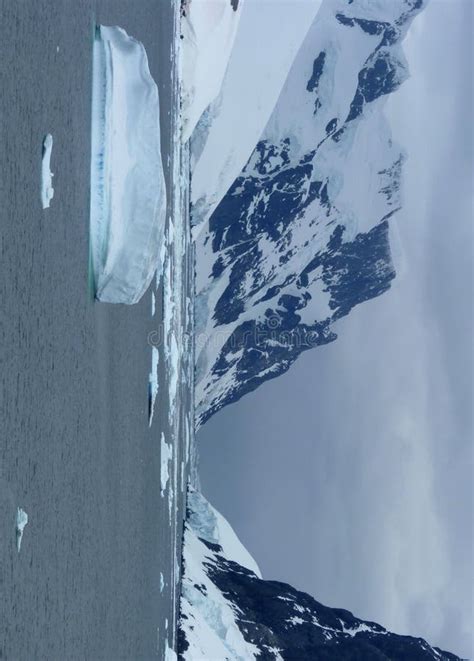 Icy Landscape in Antarctica Stock Photo - Image of ices, berg: 17813942