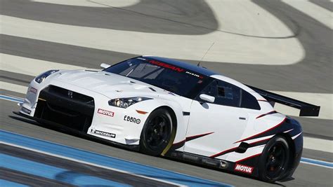 Nissan GT-R GT1 | Auto Express