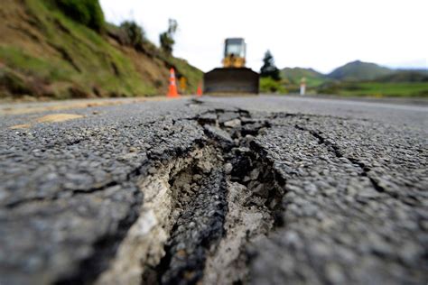 In pictures: Residents survey damage following 7.5 magnitude earthquake ...