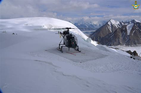 IAF Cheetah helicopter, lifeline for troops deployed in the Siachen ...