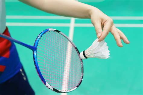 How To Make The Perfect Serve In Badminton: Here's How