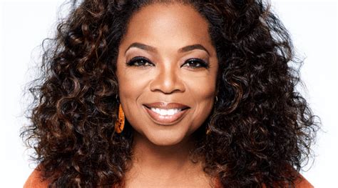 Oprah Winfrey Tells Graduates It Took 10+ Years To Get Her College Degree – FACTS OVER NEWS