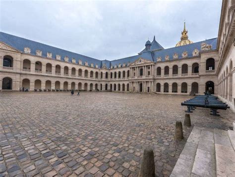 Les Invalides museum & Napoleon's tomb | Info, history, pics & tickets