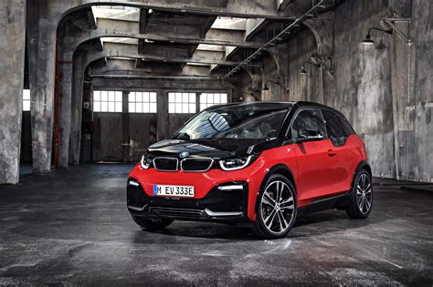 2018 BMW i3s injects sportiness into Munich's EV | DriveMag Cars