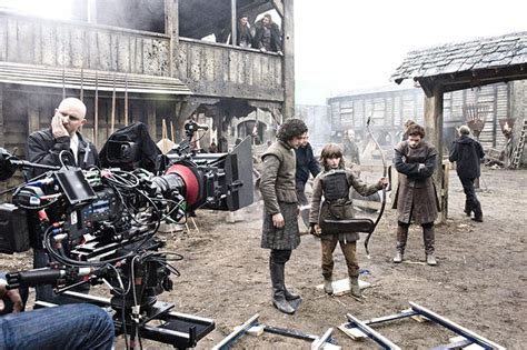 50 Photos Taken Behind-The-Scenes Of Game Of Thrones | DeMilked