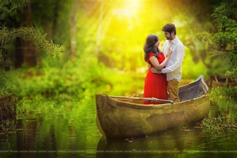 The Ocean of Love - A Dramatic Photo Shoot In A Variety Of Boats | Wedding photoshoot props ...