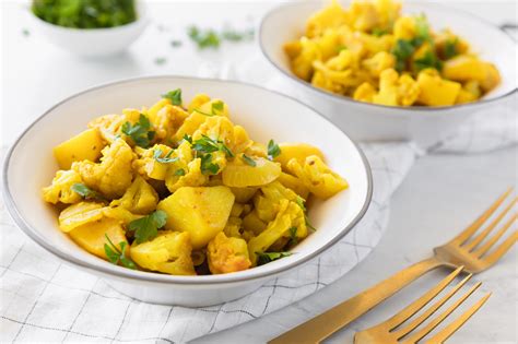 Indian Aloo Gobi Recipe (Vegan, Gluten-free)