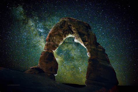 Delicate arch under the bright night sky | Delicate arch, Milky way, Moab utah