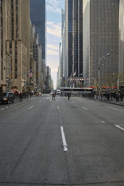 Street View of Buildings in Manhattan New York Editorial Stock Photo - Image of east, apartment ...