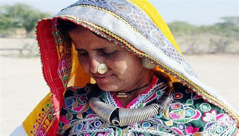 Culture of the people, Kutch | Photography contests, Fashion, Utsav