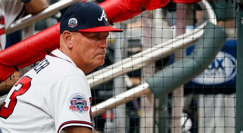 Braves exercise option on manager Brian Snitker for 2018 - Sportsnet.ca