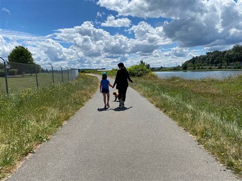 River Walking in Snohomish County Langus Riverfront Park - SnohomishTalk