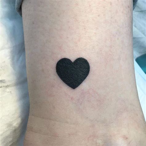 Top 99 Best Black Heart Tattoo Ideas - [2020 Inspiration Guide]