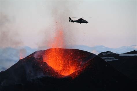 Volcano helicopter tour