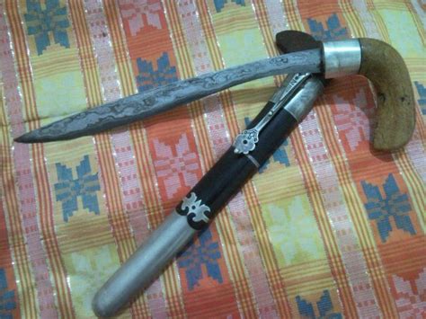 World of Knife: Badik .... traditional weapon (knife base) from Makassar Celebes Sulawesi Indonesia